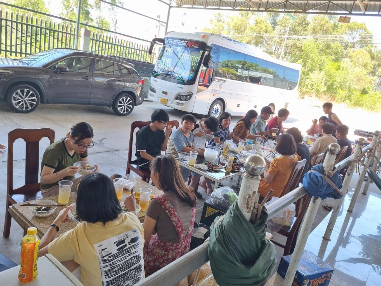 Hotel Khach San Ngoc Quynh La Gi Exterior foto